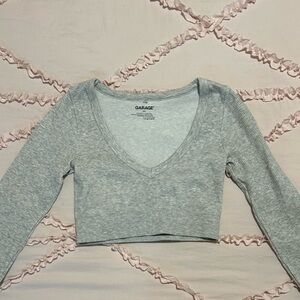 Light gray garage, long sleeve V-neck cropped shirt size small